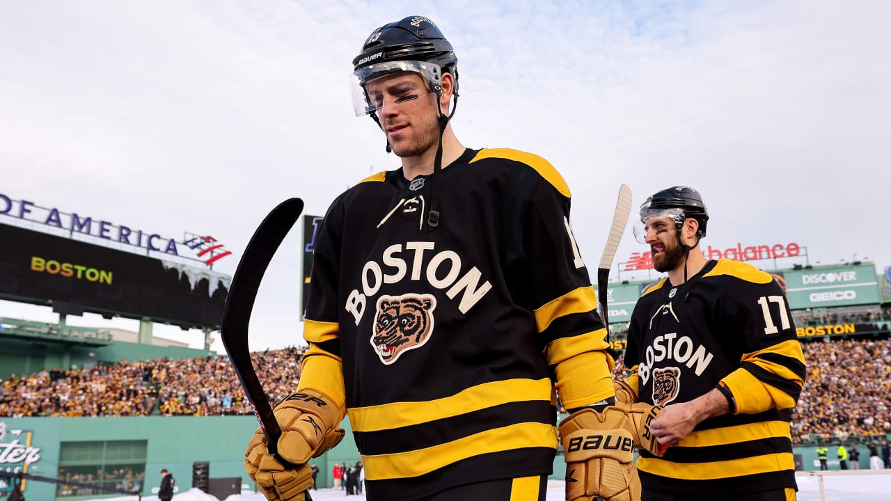 Bruins arrive at Fenway Park Winter Classic in Red Sox uniforms