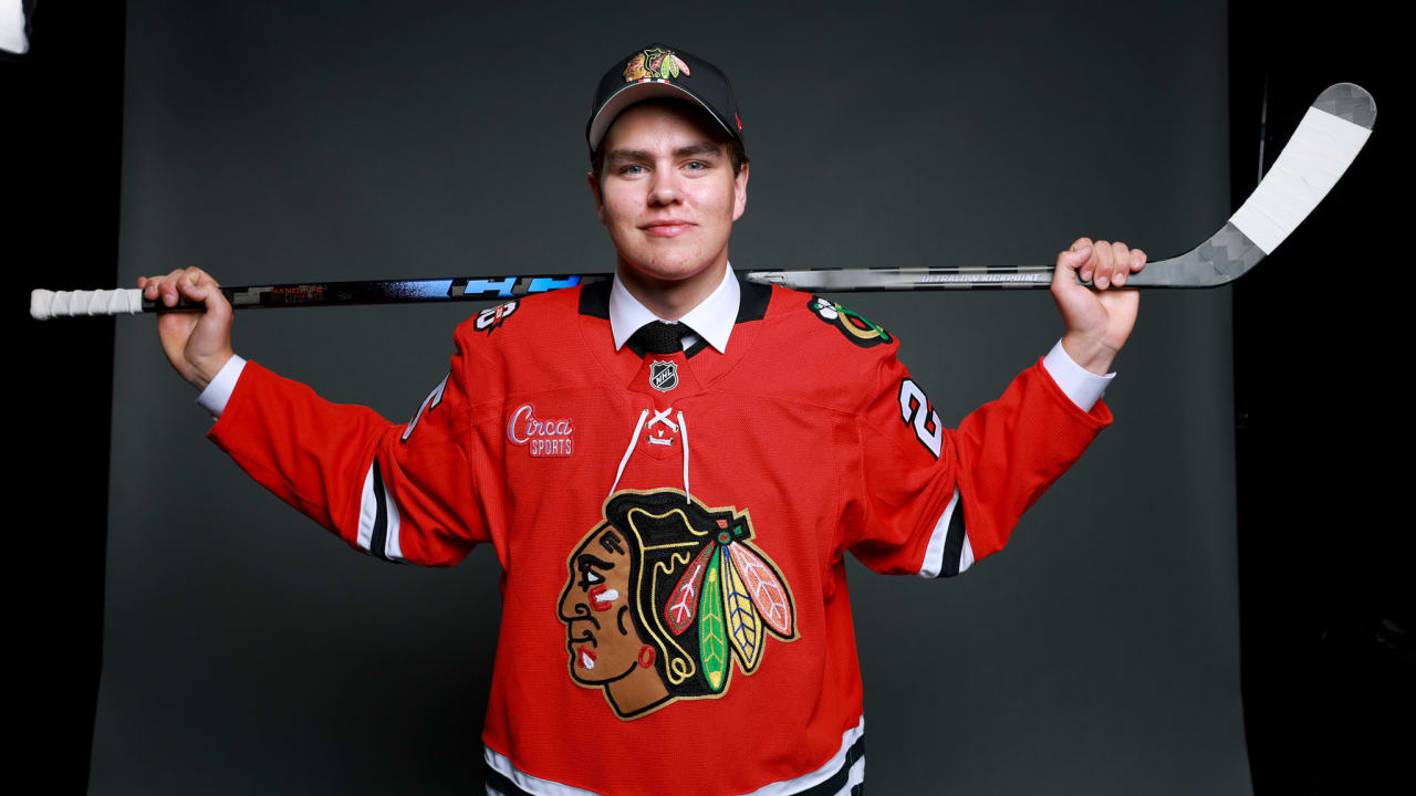 FEATURE: Frondell Feeling Right at Home with the Blackhawks | Chicago Blackhawks