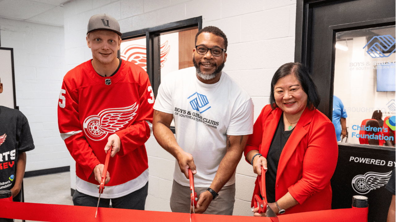 Detroit Red Wings Announce Promotional Calendar and Fan Giveaways for  2023-24 Season - Ilitch Companies News Hub