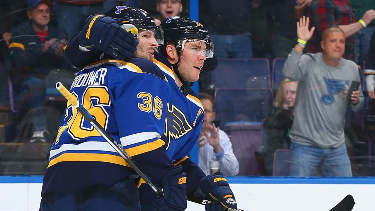 Lightning debut alternate jerseys against St. Louis Blues