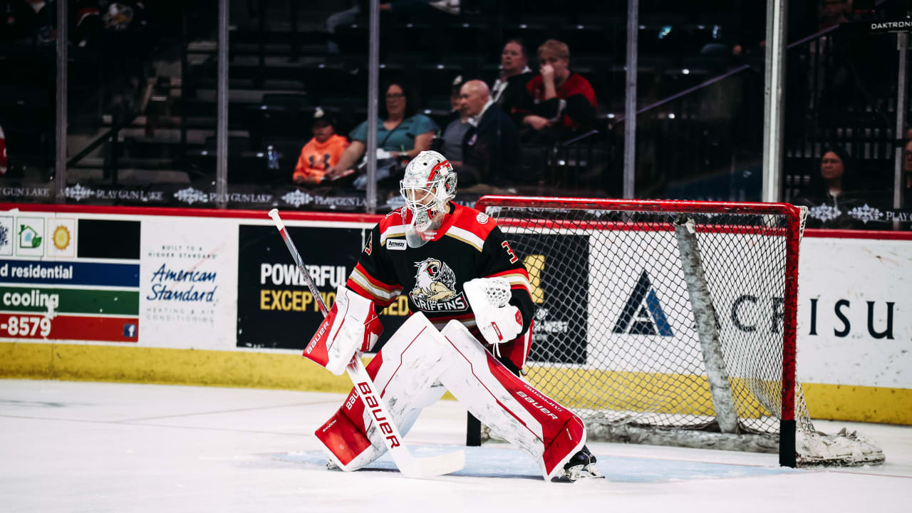 Grateful for NHL experience with Red Wings in 2024-25, Cossa focused on next steps | Detroit Red Wings