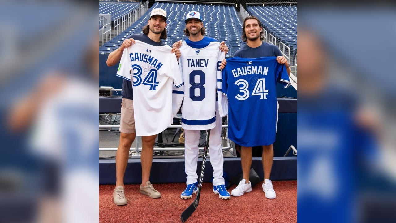 Tanev brothers visit Toronto Blue Jays before MLB game | NHL.com