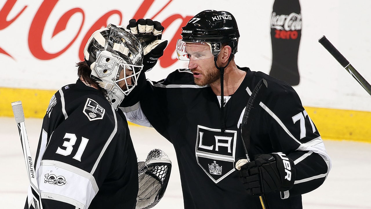 Will Jeff Carter Score a Goal Against the Blues on October 21?