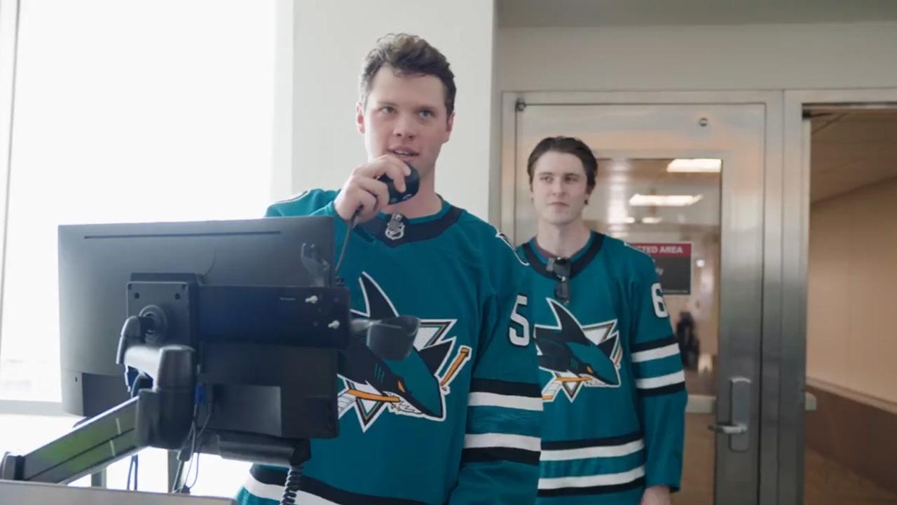 Ostapchuk, Giles, spend day at San Jose Airport | San Jose Sharks