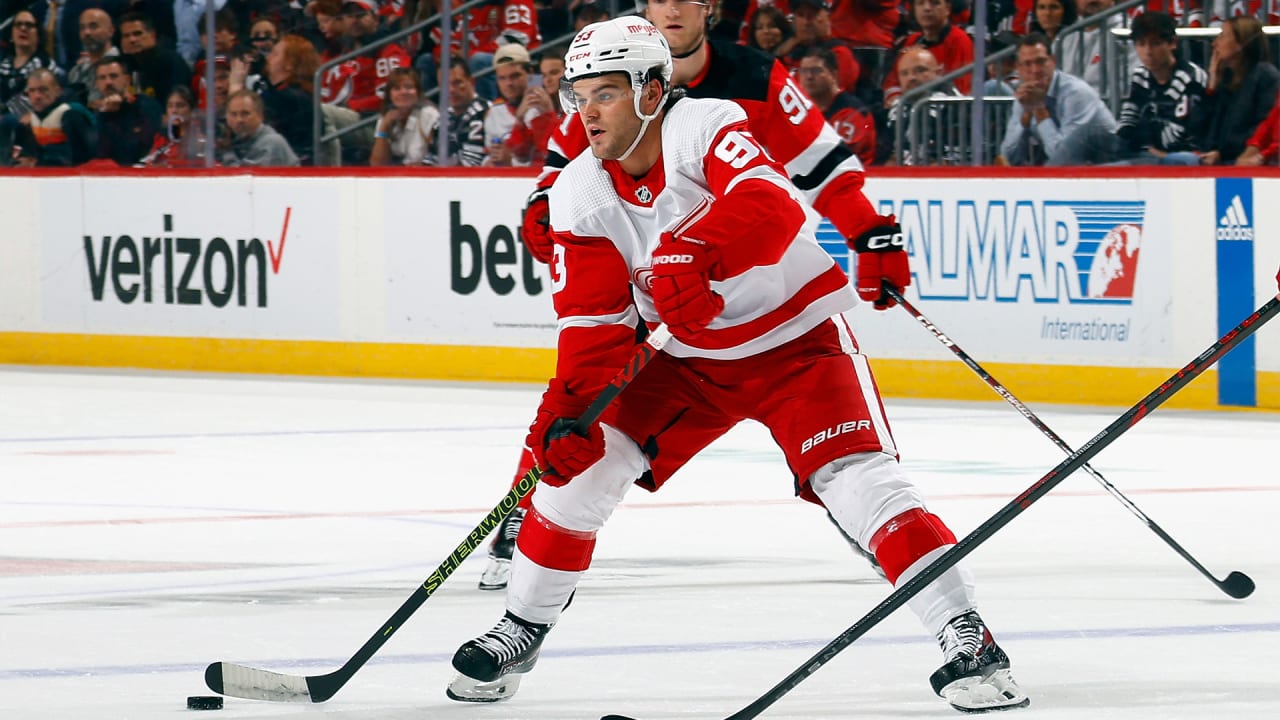 New Jersey takes on Detroit Red Wings in home opener