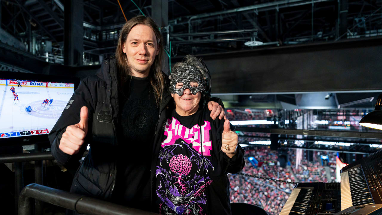 Tobias Forge of Ghost drops by organist booth at Habs game | Montréal Canadiens