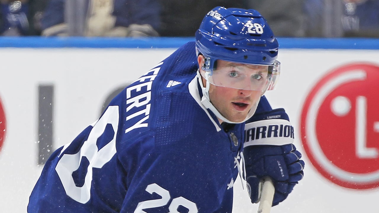 Lafferty został sprzedany do Canucks przez Maple Leafs w zamian za wybór w piątej rundzie draftu NHL 2024
