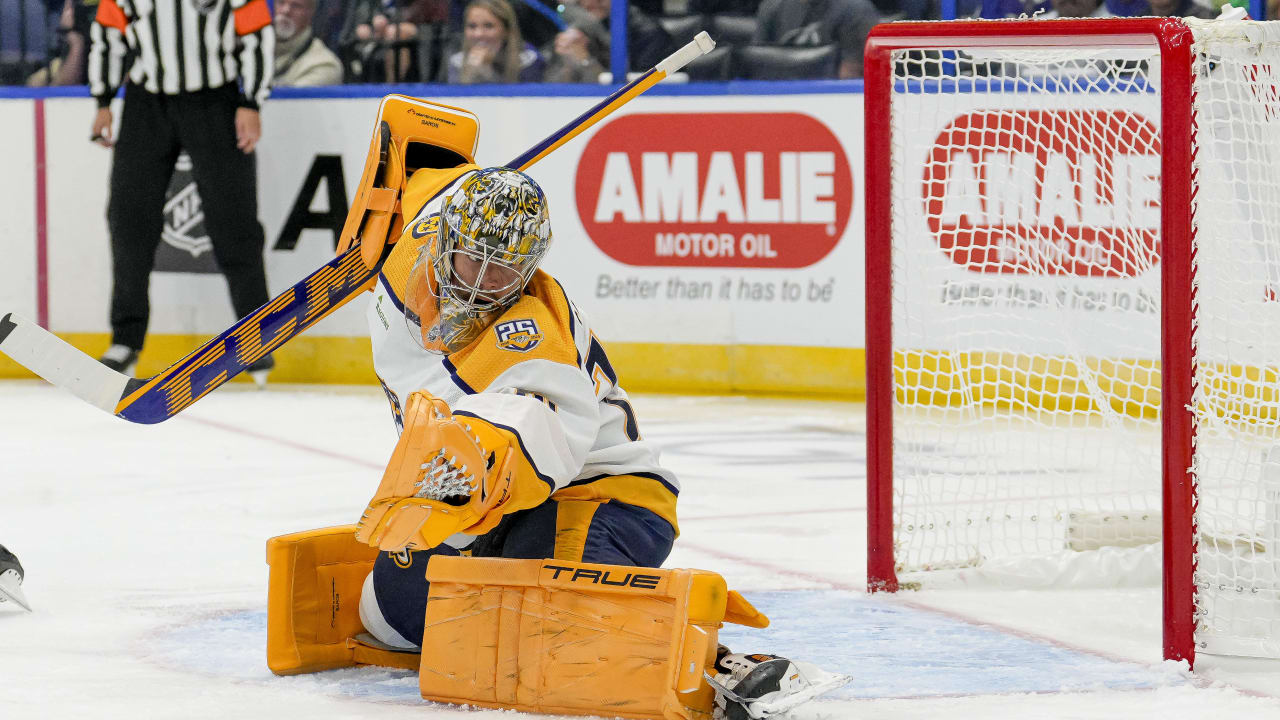 Lightning open NHL season with back-and-forth win over Preds