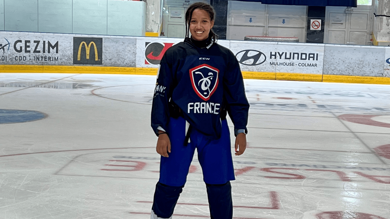 Farba hokeja: Diop sleduje olympijské hry s francúzskym národným ženským tímom