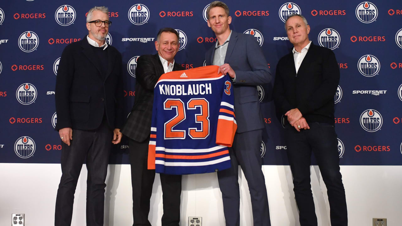 Points de discussion : Chris Knoblauch a été présenté comme l’entraîneur-chef des Oilers d’Edmonton