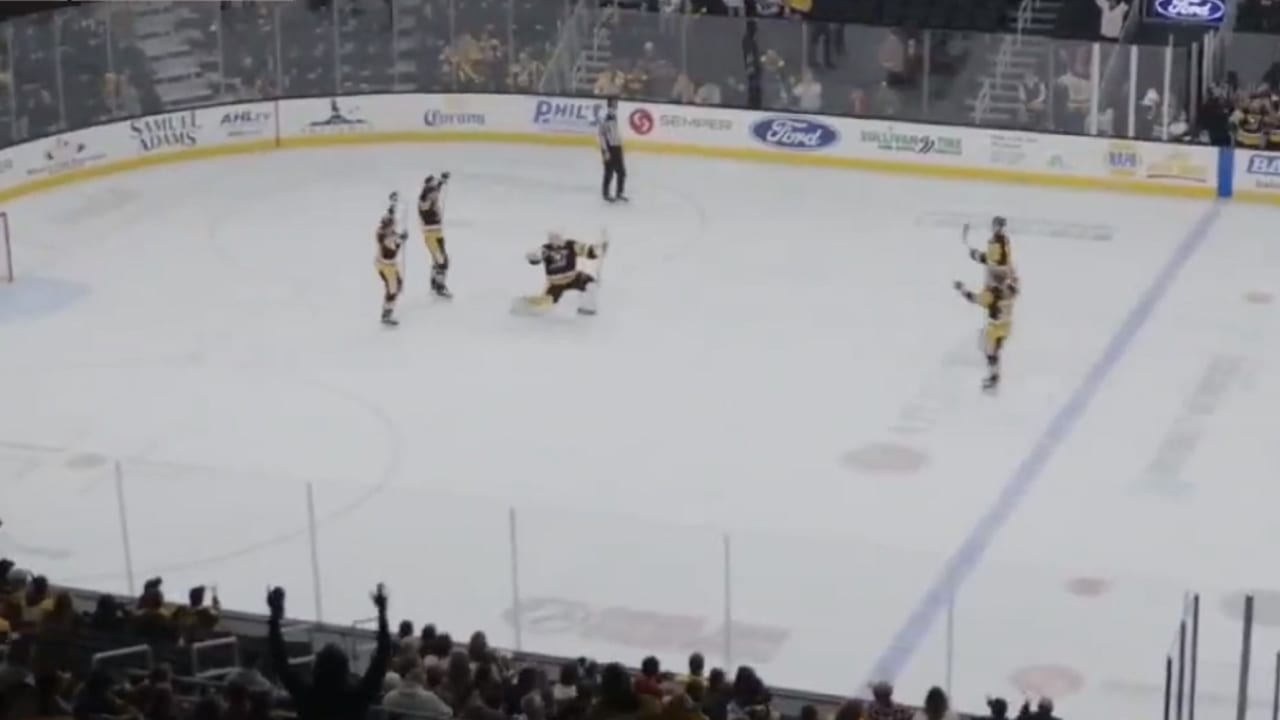 Penguins goalie Nedeljkovic scores goal in AHL again