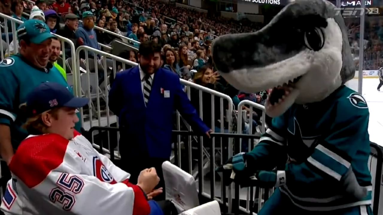 Sharks mascot falls to Canadiens goalie Montembeault in Rock, Paper