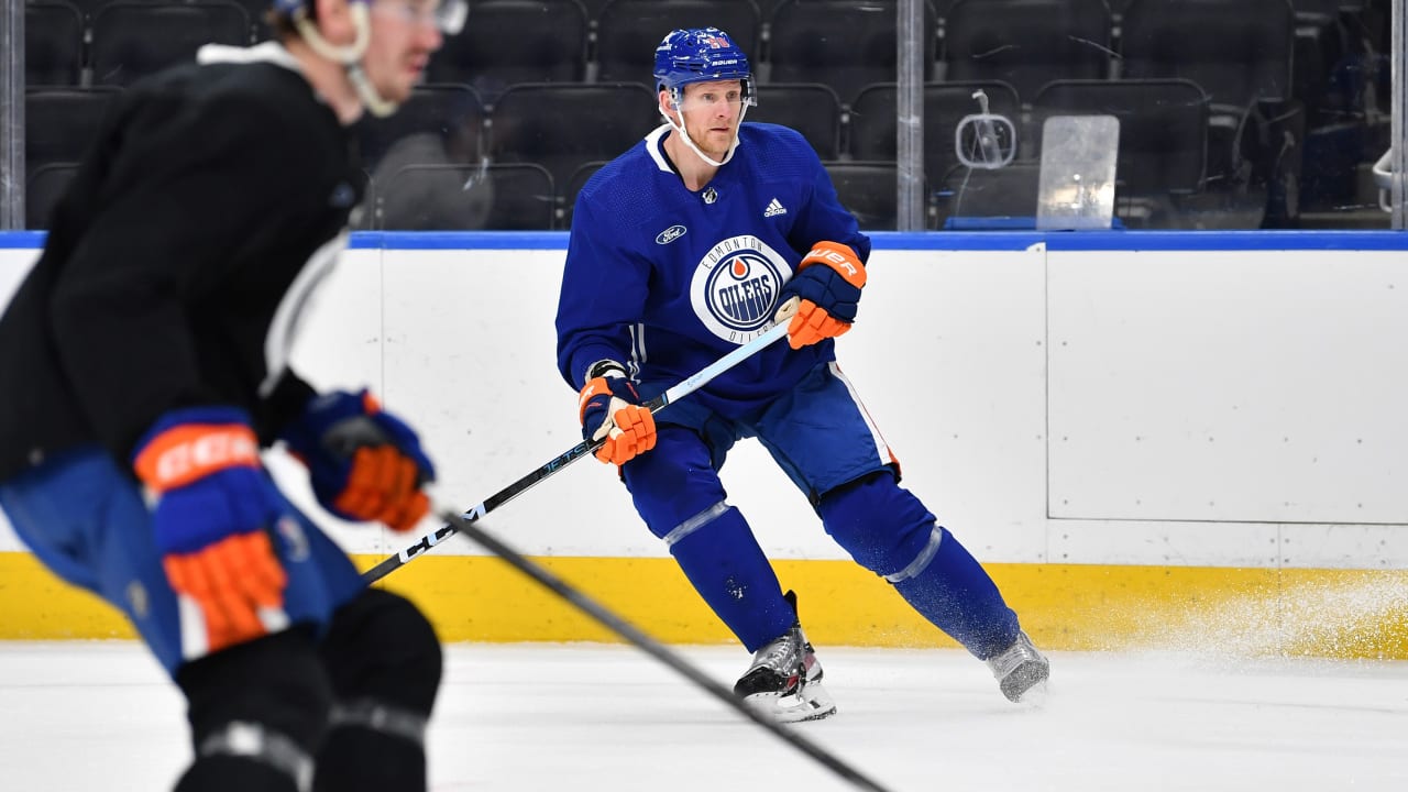 PROJECTED LINEUP: Perry expected to make Oilers debut against Predators ...