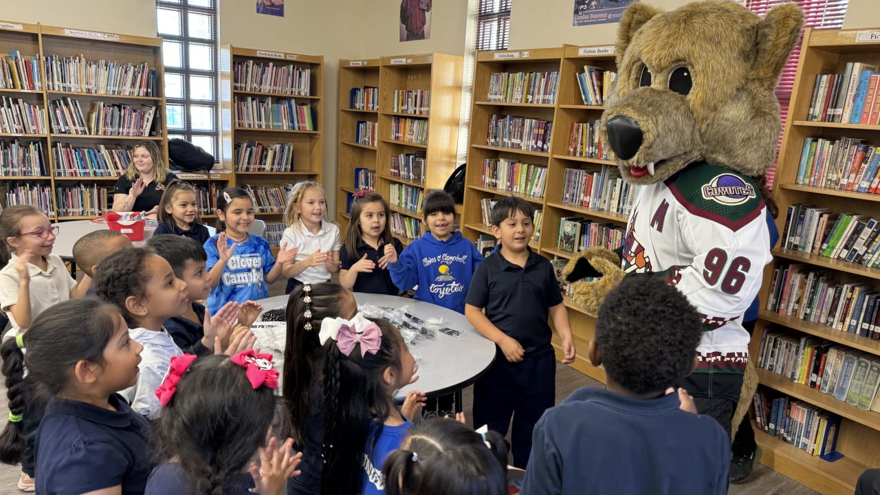 Coyotes, Multiple Partners Treat Phoenix Students to Day of Reading ...