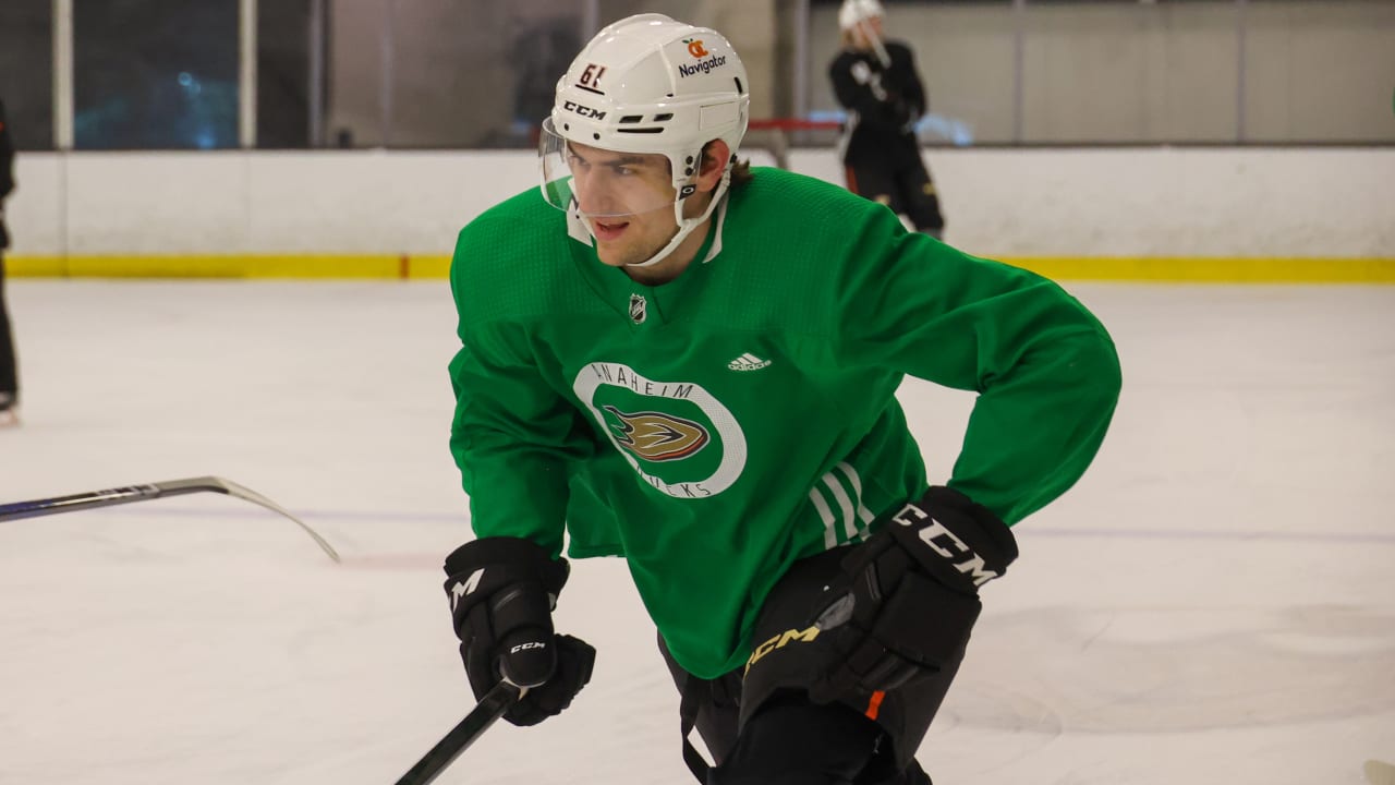 Gauthier to cap busy week with NHL debut for Ducks against Golden