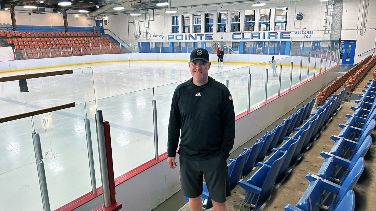 Jackson discusses NHL refereeing career, role with ESPN during trip to