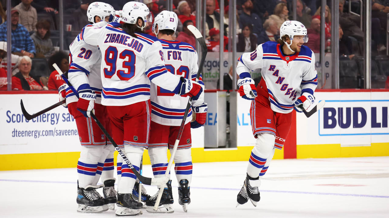 Panarin gets hat trick, assist, Rangers overtake Red Wings