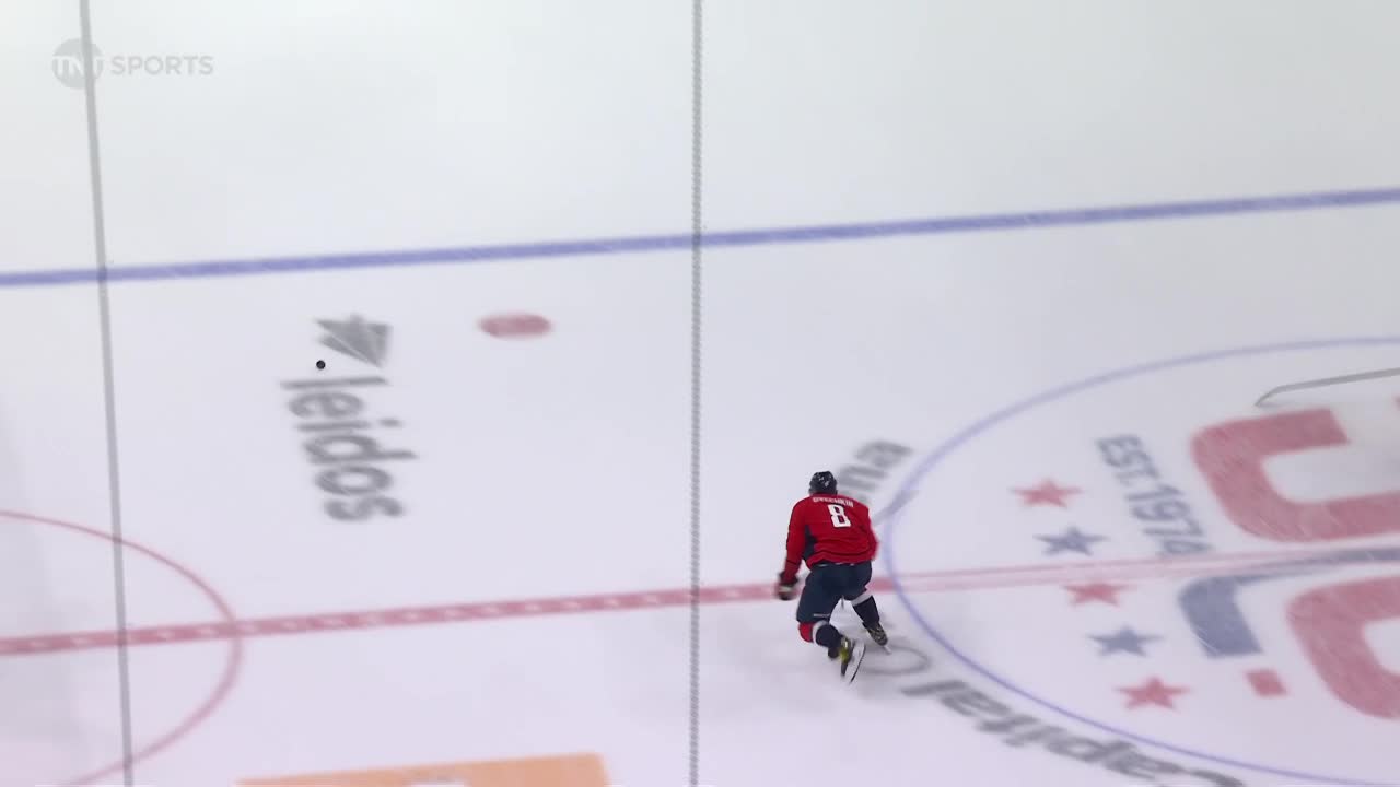 Ovechkin pops it into the empty net