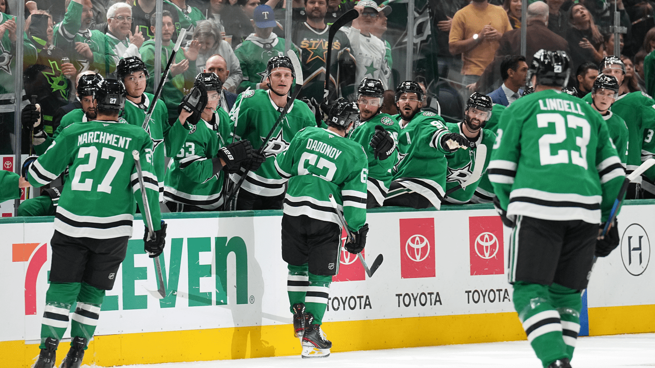 Stars Hang On, Hand Blackhawks 4th Straight Loss | NHL.com