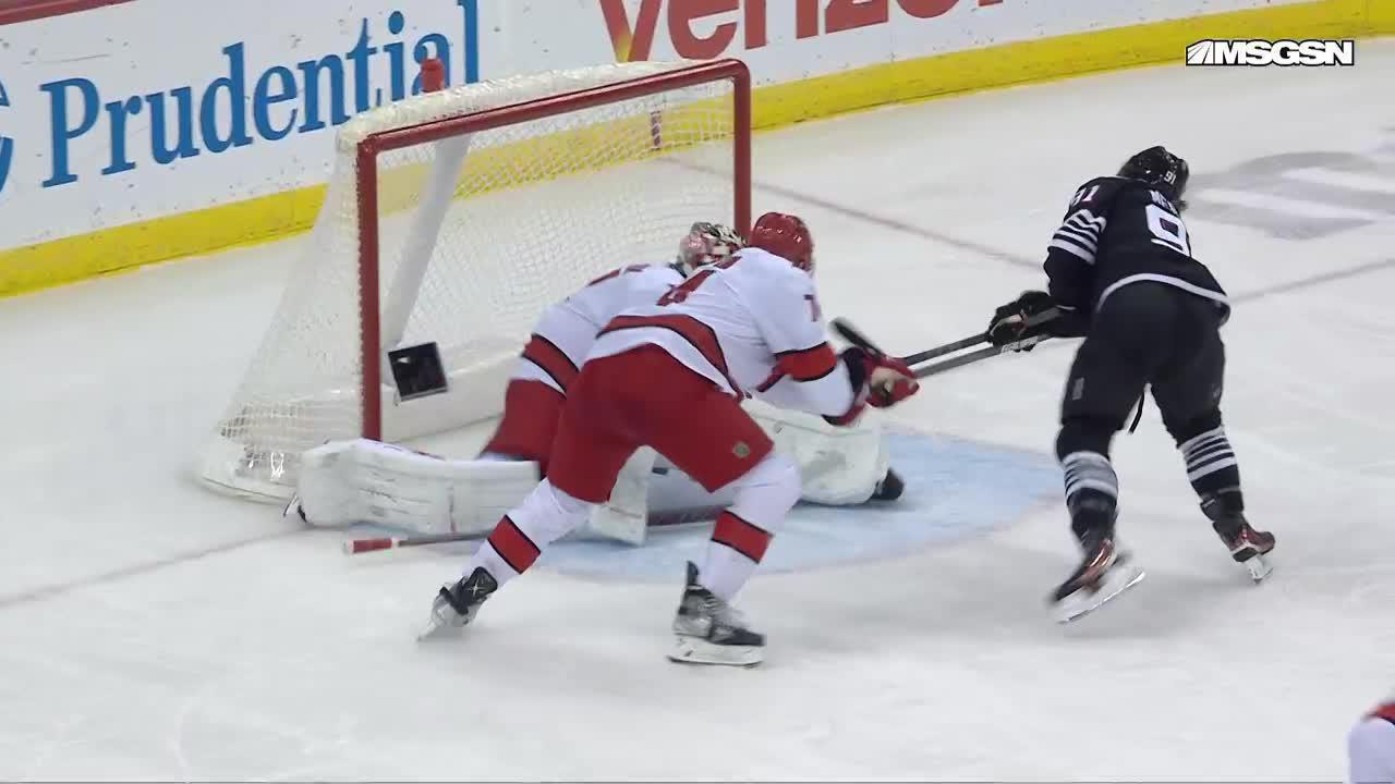 CARNJD Mercer scores goal against Pyotr Kochetkov