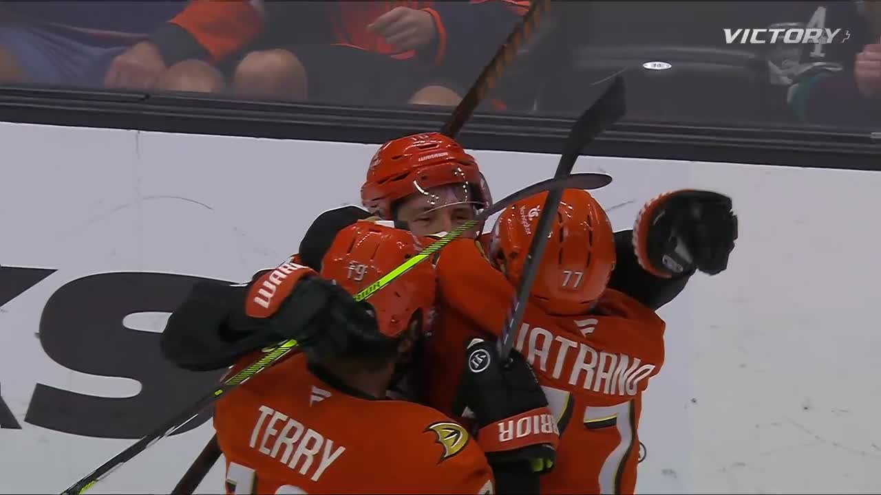 Strome stuffs it in | NHL.com