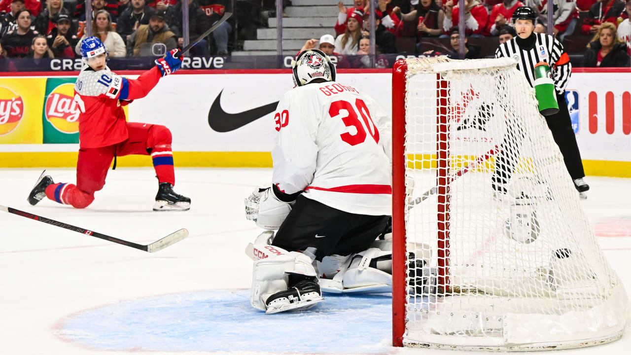 World Junior Championship roundup: Czechia tops Canada on late goal to reach semifinals | NHL.com