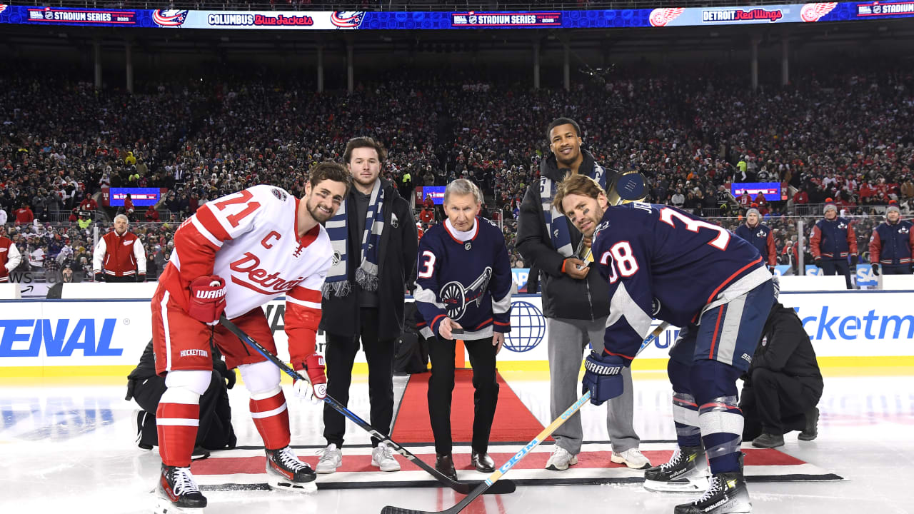 Ohio State football players, school president, drop puck at Stadium Series | NHL.com