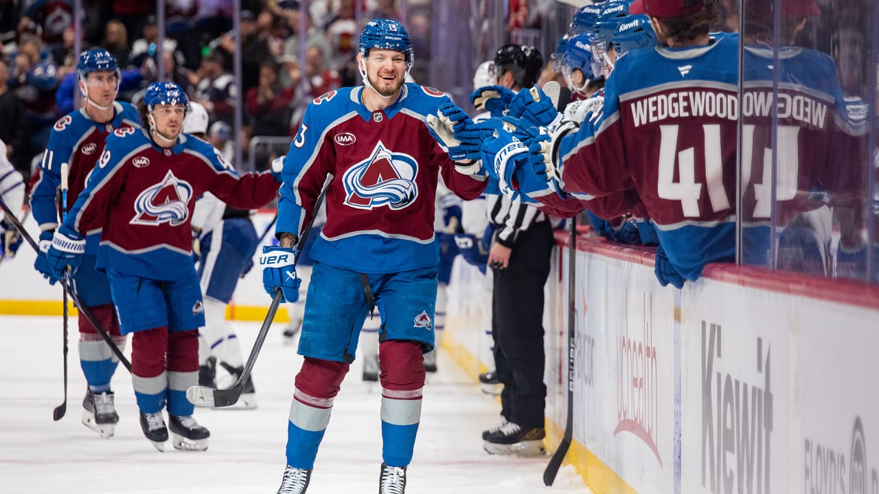 Nichushkin hat trick lifts Avalanche past Maple Leafs for 5th straight win | NHL.com
