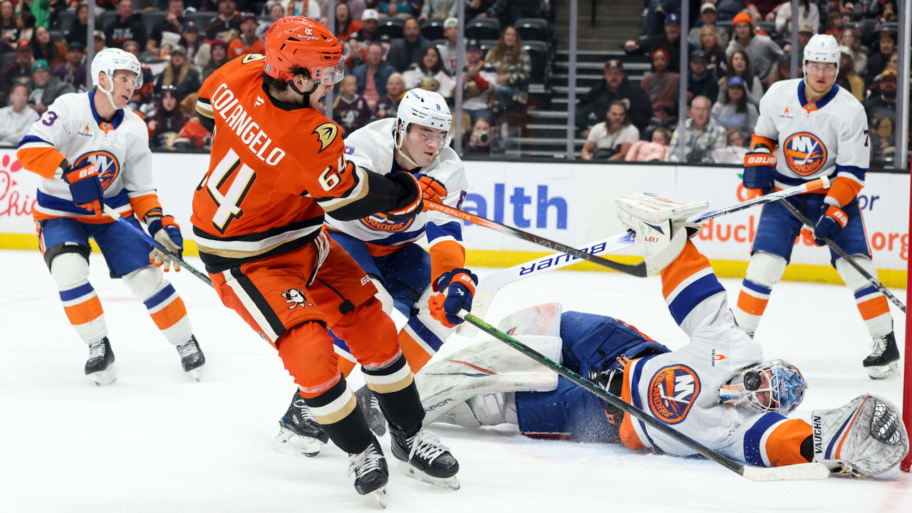 Colangelo stays hot with 2 goals, Ducks defeat Islanders | NHL.com