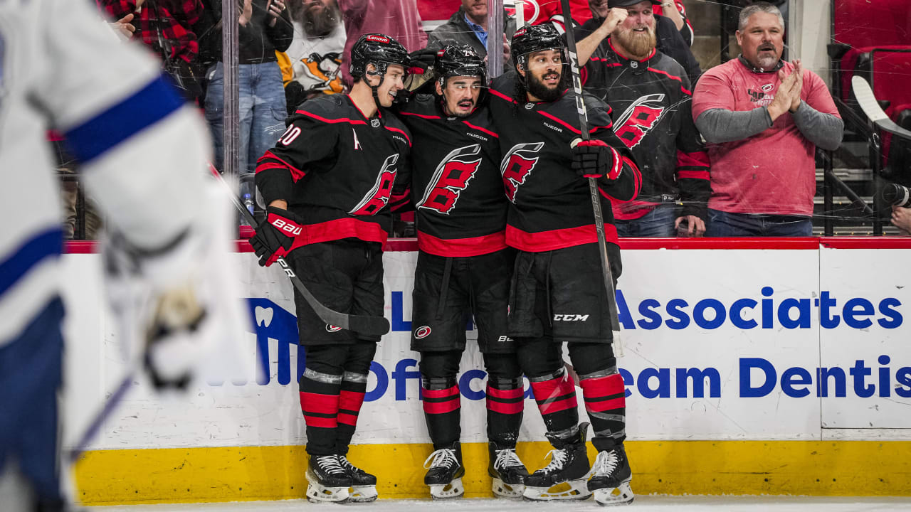 Jarvis scores again, Hurricanes top Lightning for 5th win in row | NHL.com