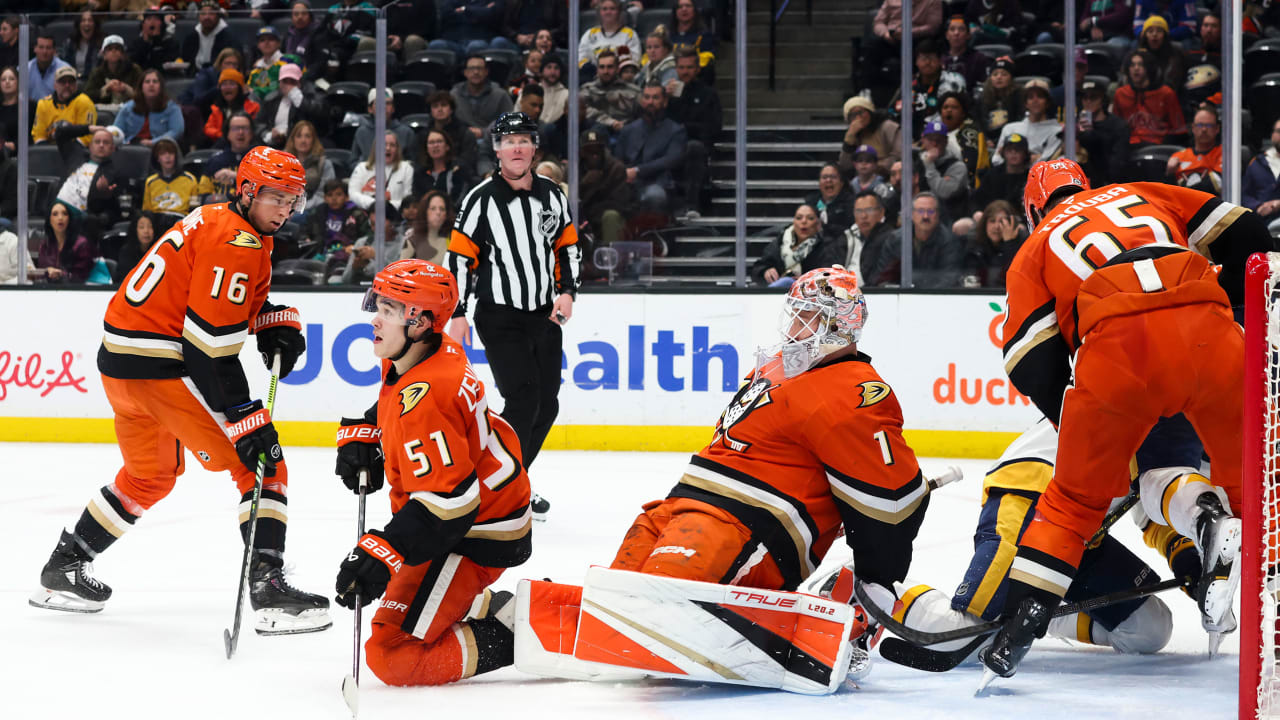 Dostal makes 27 saves, Ducks edge Predators | NHL.com