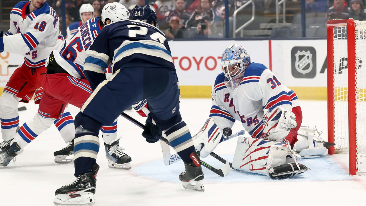 Rangers Dominate Blue Jackets, Clinch Second Wild Card Spot in 4-0 Victory