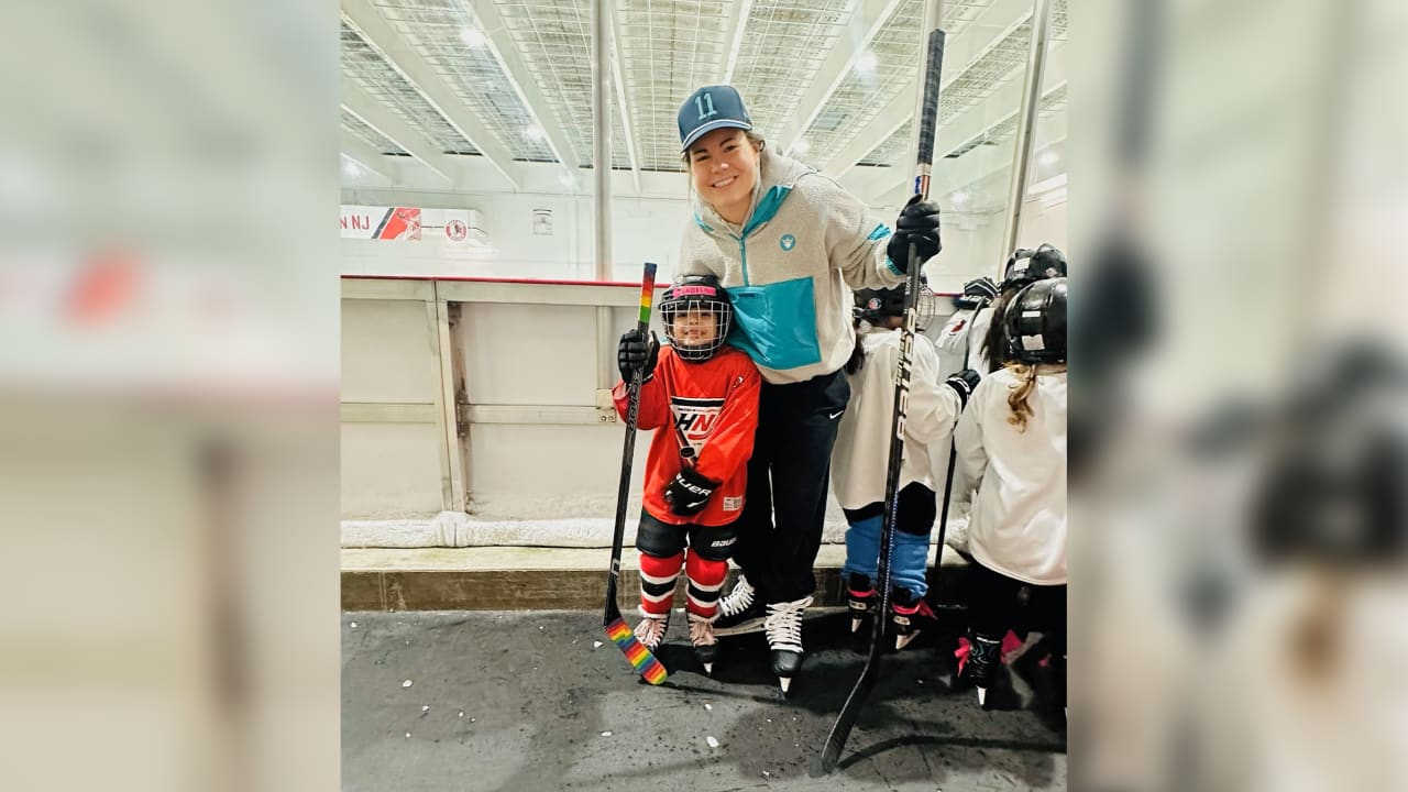 Color of Hockey: Roque big hit with kids from Hockey in New Jersey program | NHL.com