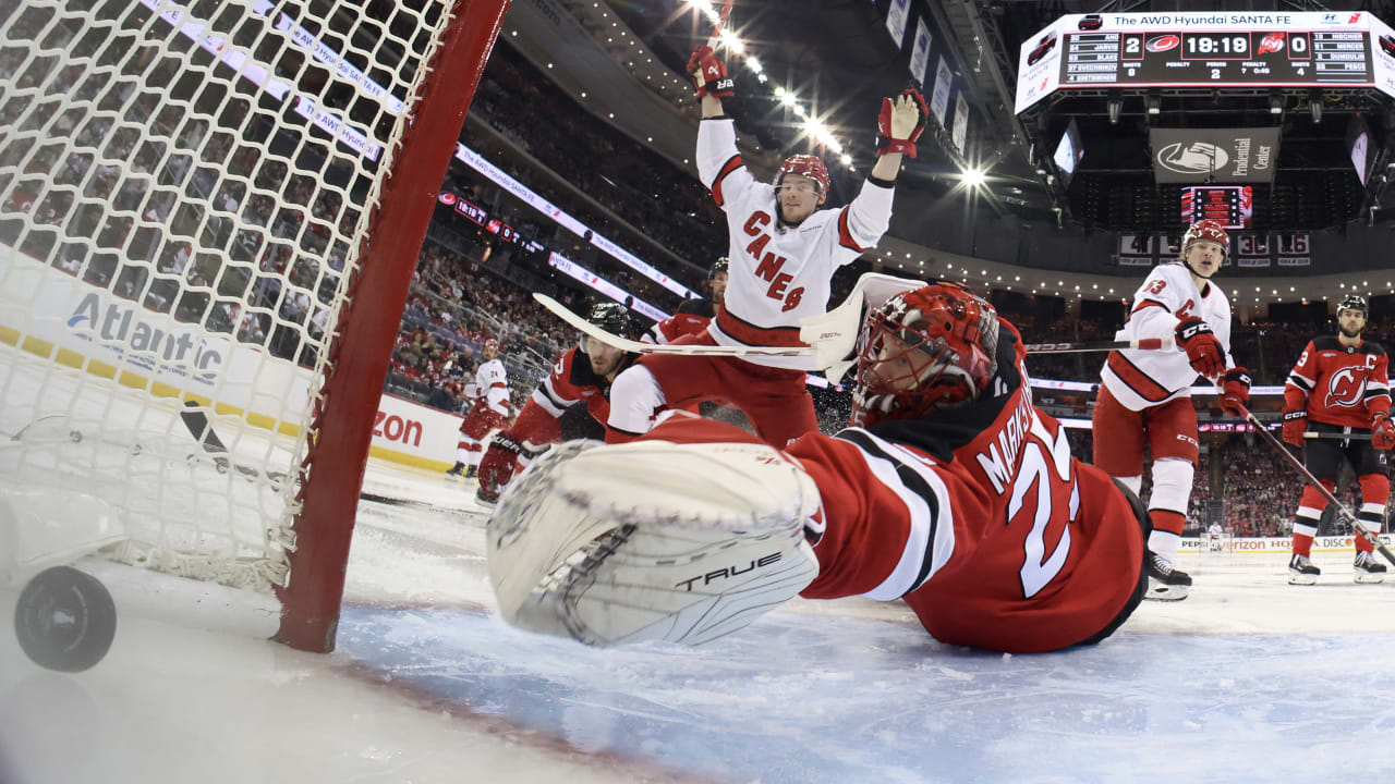 Svechnikov gets hat trick, Hurricanes push Devils to brink with Game 4 win | NHL.com