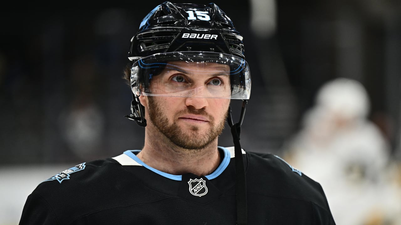 King Clancy nominee Kerfoot of Mammoth reflects on supporting girls hockey, growth of game | NHL.com