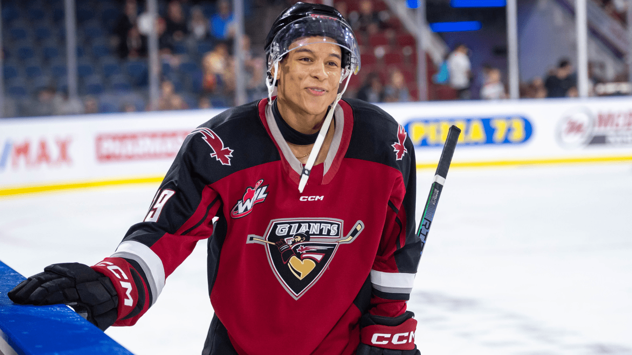 Schmidt motivated by 'just being the smaller guy' ahead of 2025 NHL Draft  | NHL.com