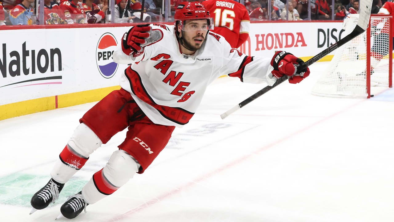 Stankoven 'built to play' for Hurricanes during playoffs after trade with Stars for Rantanen | NHL.com