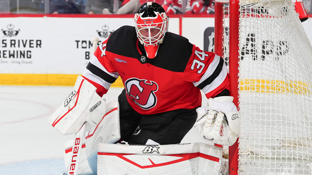 Allen signs 5-year, $9 million contract to remain with Devils | NHL.com