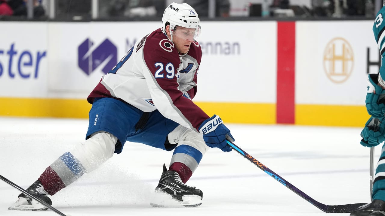 NHL On Tap: Kucherov, MacKinnon prepare for Lightning-Avalanche showdown