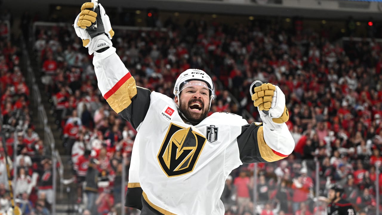 Hertl plays hero again for Golden Knights in Game 1 of Stanley Cup Final