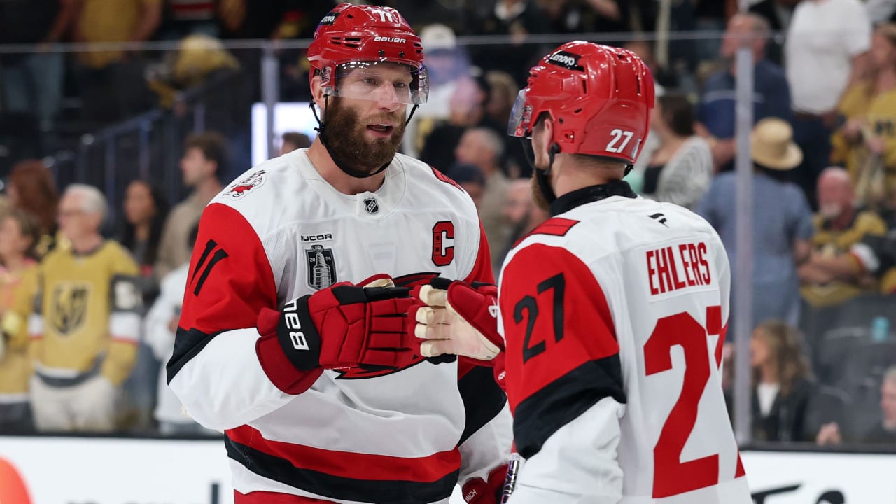 Hurricanes overcome another 'shaky' 2nd period in Game 4 win