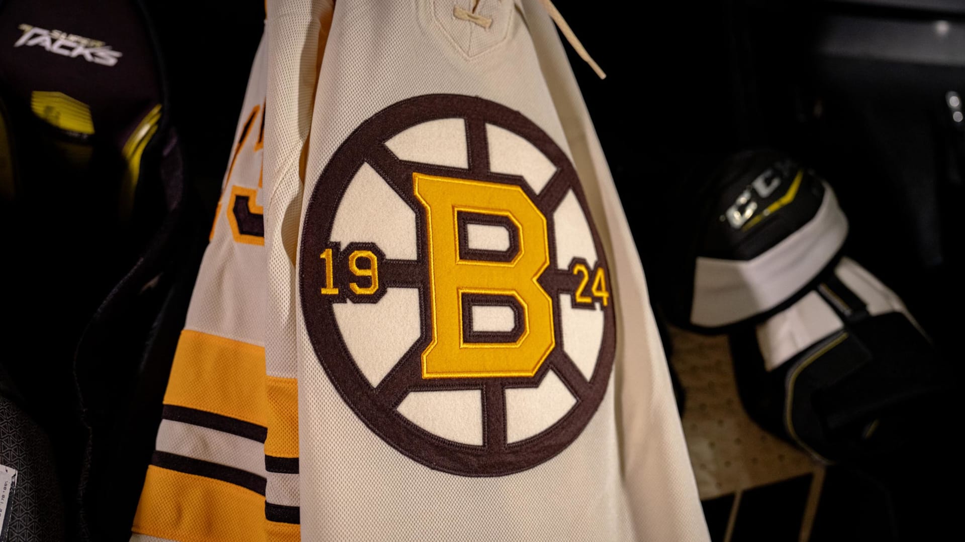 Bruins unveil special centennial jerseys to celebrate 100th NHL season