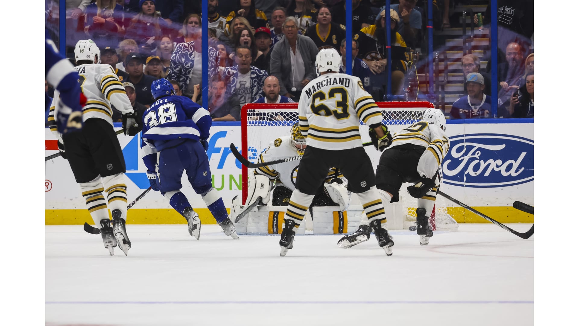 boston bruins vs tampa bay lightning        
        <figure class=