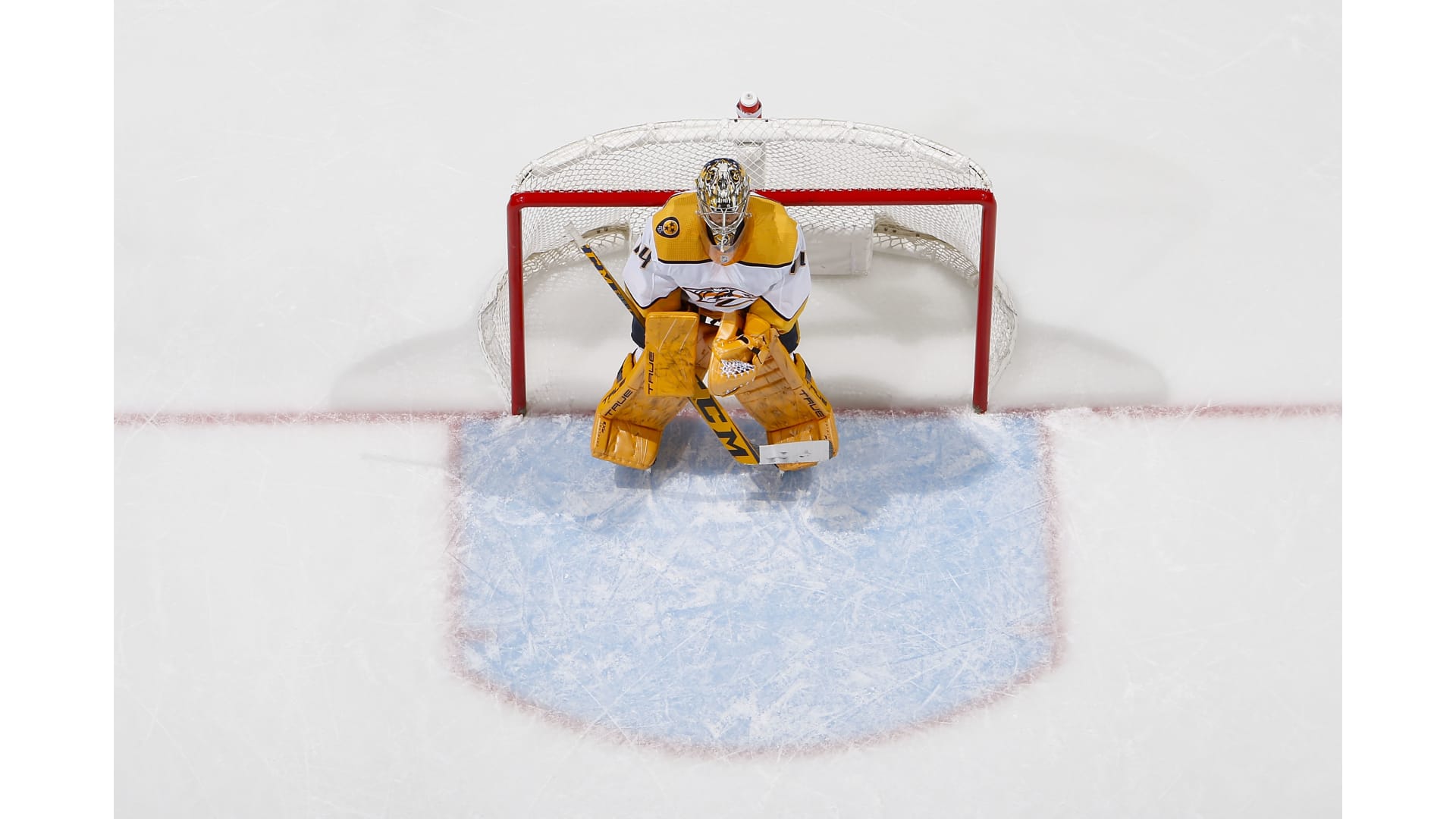 Juuse Saros of the Nashville Predators tends net against the Tampa News  Photo - Getty Images