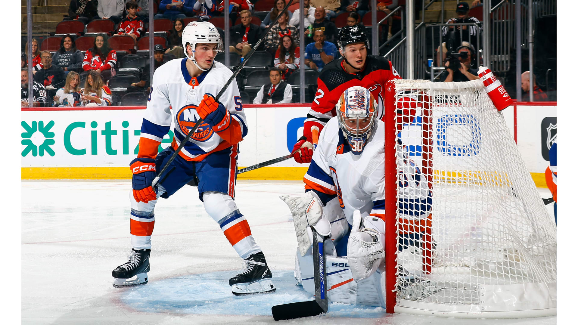 Nelson Scores 2 to Lead Islanders to 6-4 Win Over Devils