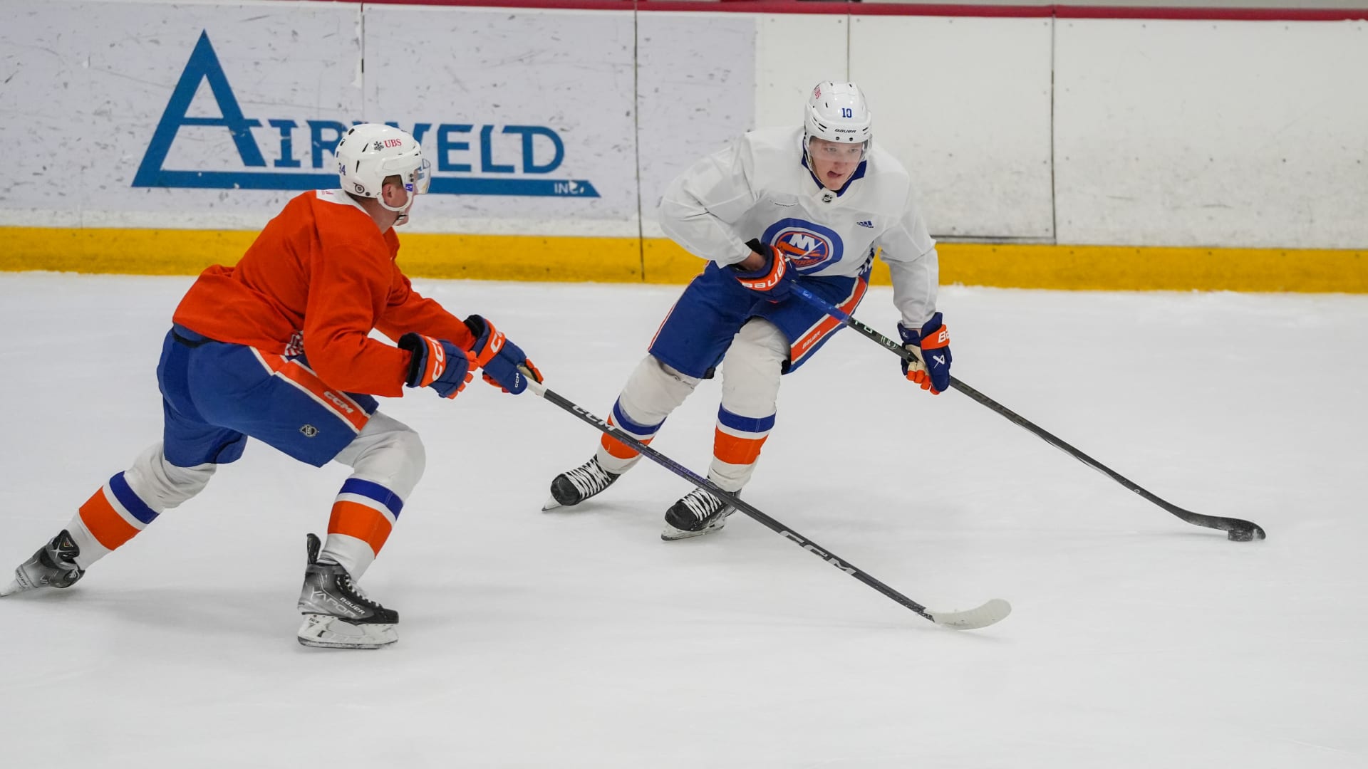 407 Islanders Training Camp Stock Photos, High-Res Pictures, and