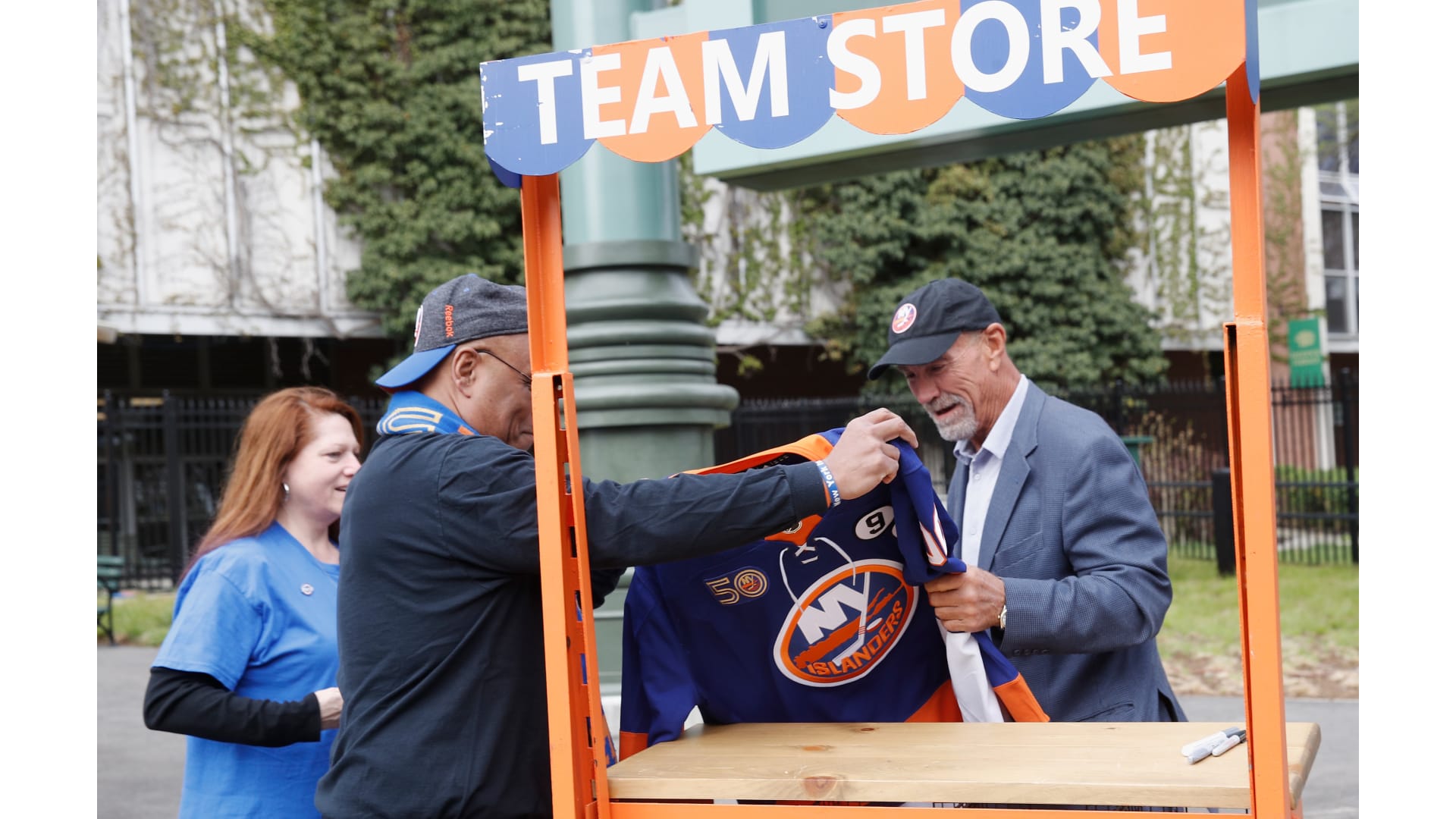 New york best sale islanders team store