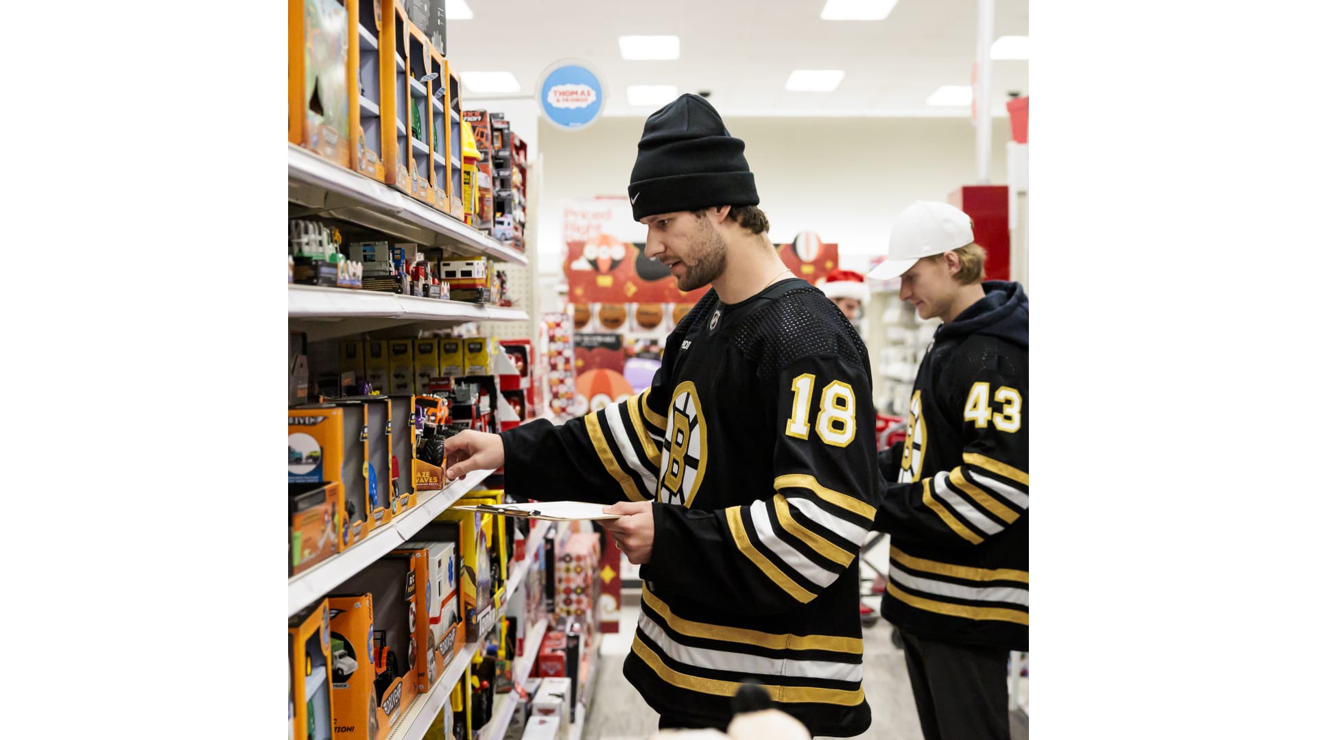 Bruins' shopping spree helps spread holiday cheer – Boston Herald