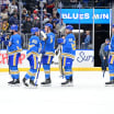 Blues ganaron su cuarto al hilo y pelean por el playoff