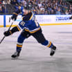 Delantero de los St. Louis Blues fue retirado en camilla